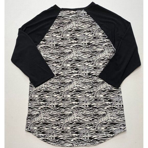 LuLaRoe Randy Black White Zebra Tiger Raglan Sleeve Top sz Medium NEW - Picture 7 of 8